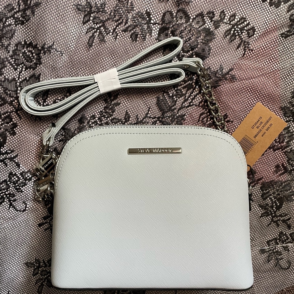 STEVE MADDEN
Maggie Dome Crossbody